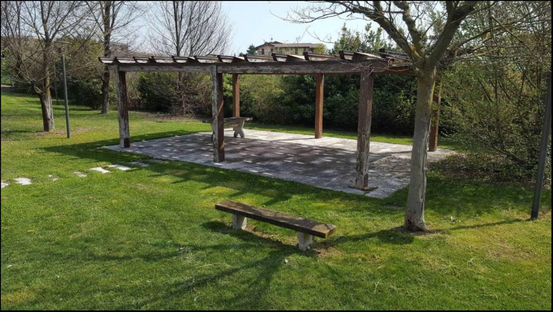 Designcontrodesign Villa Desenzano del Garda Luaran gambar